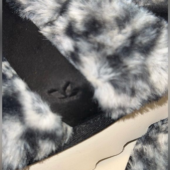 Koolaburra By UGG Fuzzed Out Cheetah Womens Size 9 Black White Slide Sandals - Picture 14 of 15
